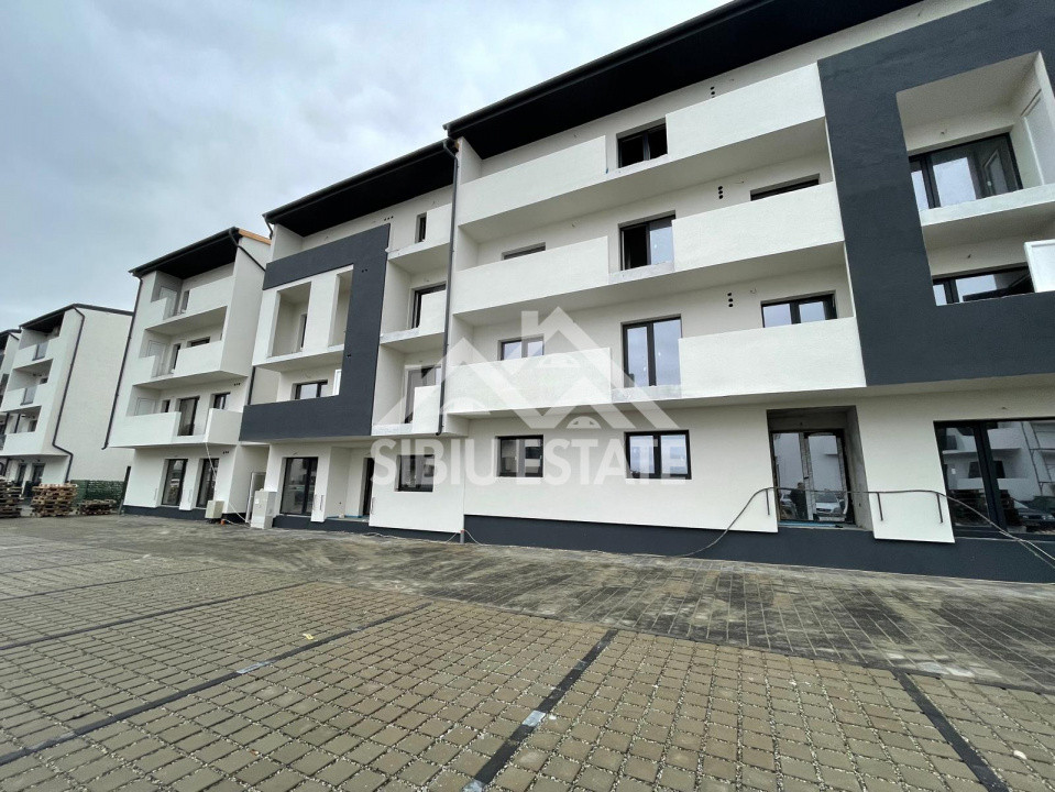 Apartament decomandat cu 3 camere, 2 bai -s.utila 61.57 mp - loc de parcare 