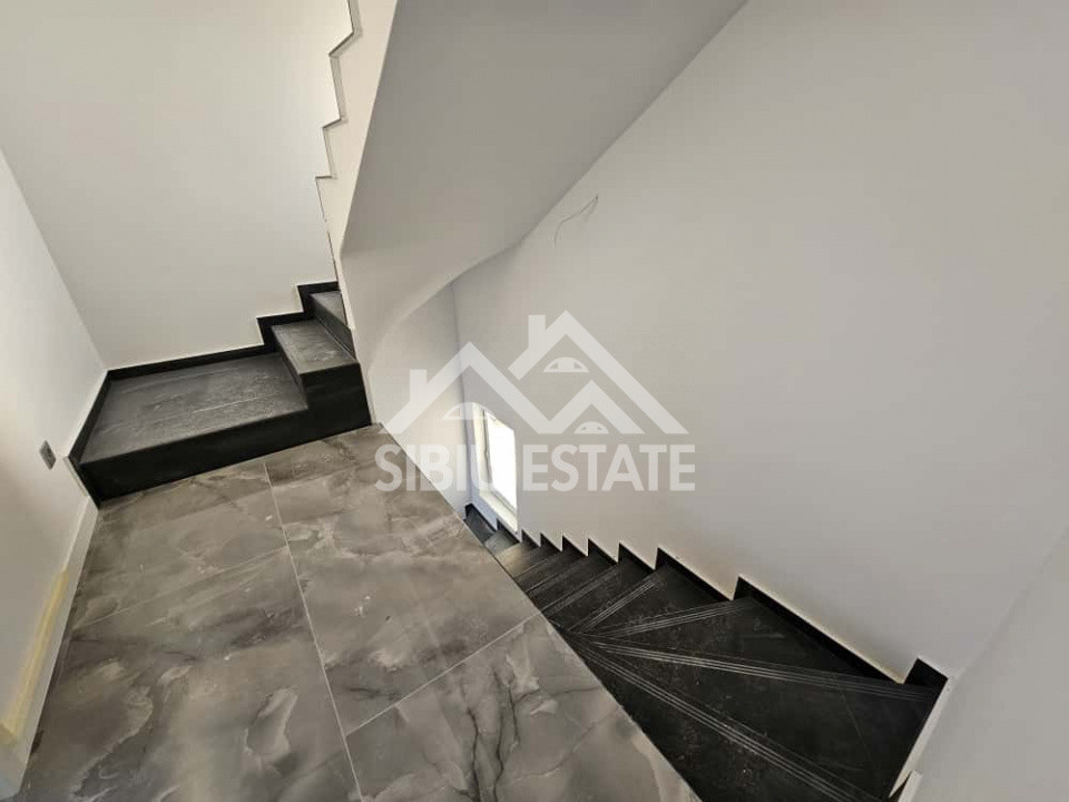 Casa noua la cheie, 4 camere, 2 bai Sibiu Vest