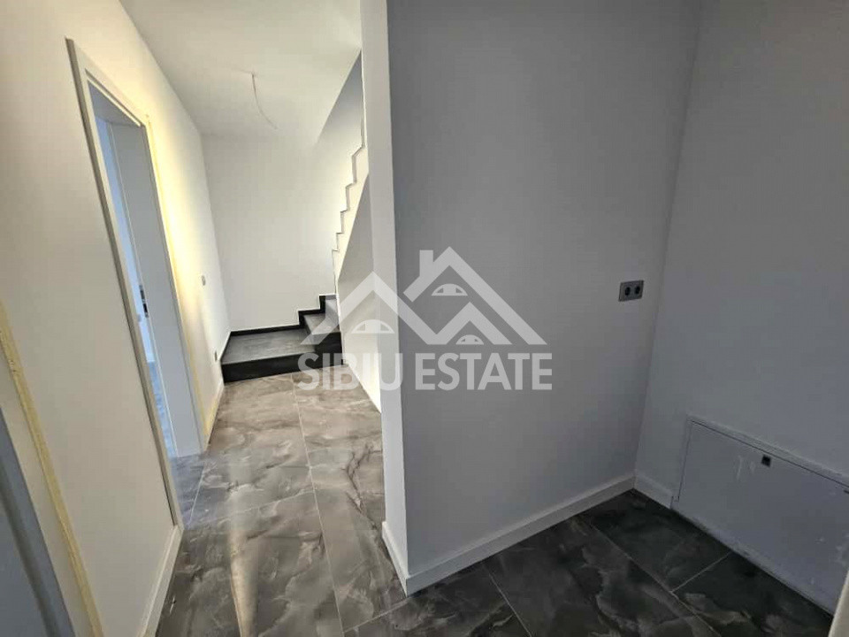 Casa noua la cheie, 4 camere, 2 bai Sibiu Vest