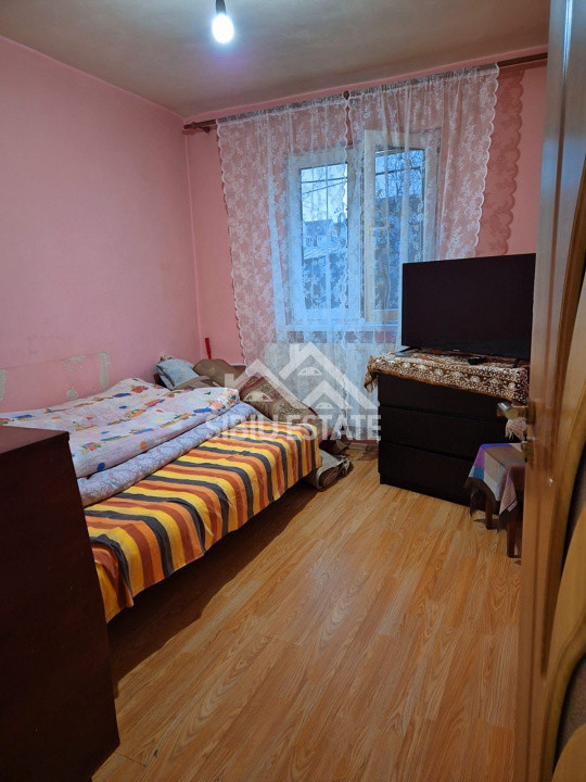 Apartament de vanzare semidecomandat cu 2 camere- Sibiu 
