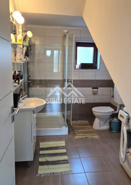 Casa 4 camere,2 bai, curte mare, Ready to move !!