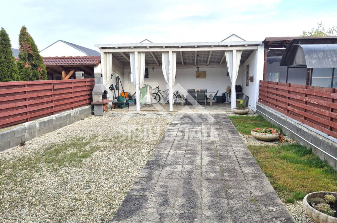 Casa 4 camere,2 bai, curte mare, Ready to move !!