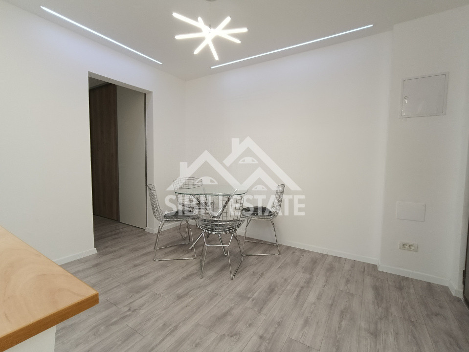 Apartament 4 camere renovat, 79 mp cu logie, Vasile Aaron, Sibiu