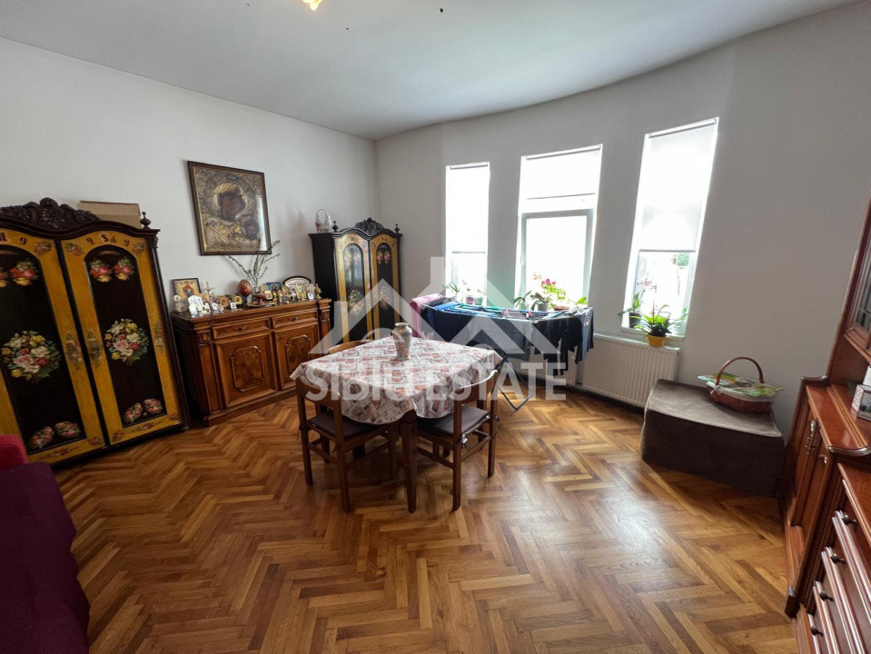 De vânzare: Proprietate cu 2 unități locative – Zona Lupeni, Sibiu
