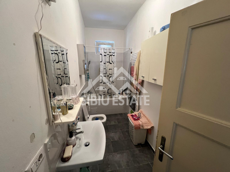 De vânzare: Proprietate cu 2 unități locative – Zona Lupeni, Sibiu