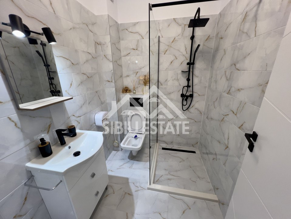 Studio 37.5 mp plus balcon, Intabulat zona Brana Ultimul Disponibil 
