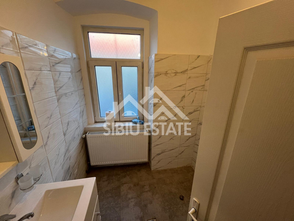 Apartament la casă de vânzare – str. Crișanei, Sibiu 