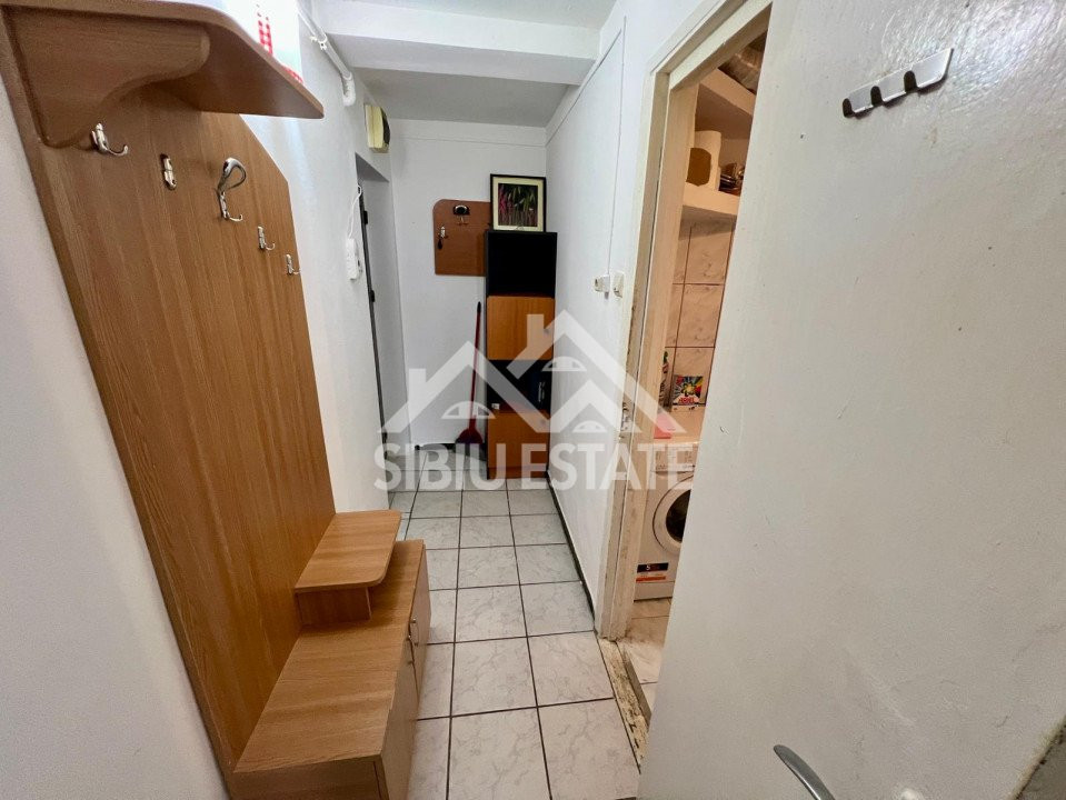 Apartament 2 camere  – etaj 2, zona Țiglari