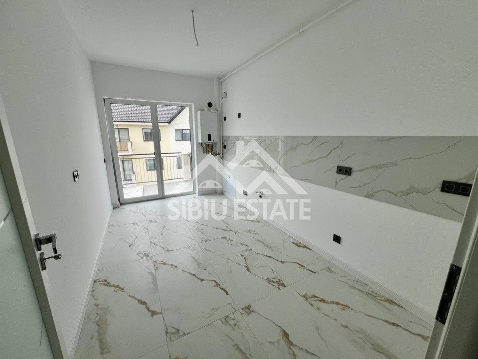  De vânzare | Apartament tip Studio boxa si loc parcare Selimbar 