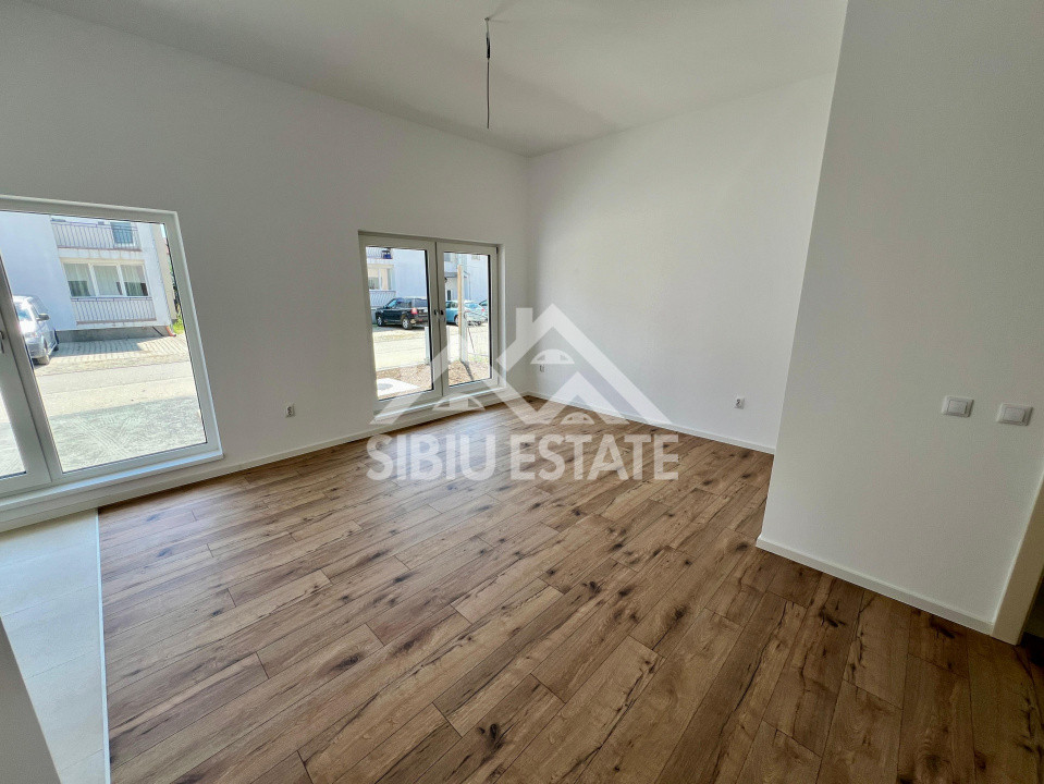  Apartament spațios la parter – ideal locuință sau spațiu comercial