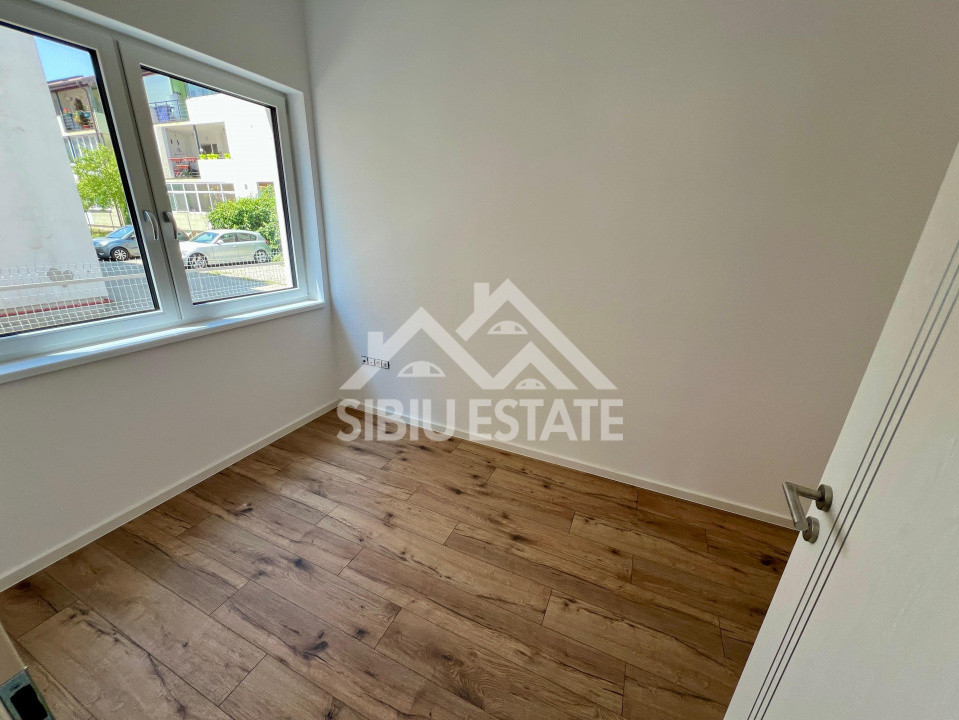  Apartament spațios la parter – ideal locuință sau spațiu comercial