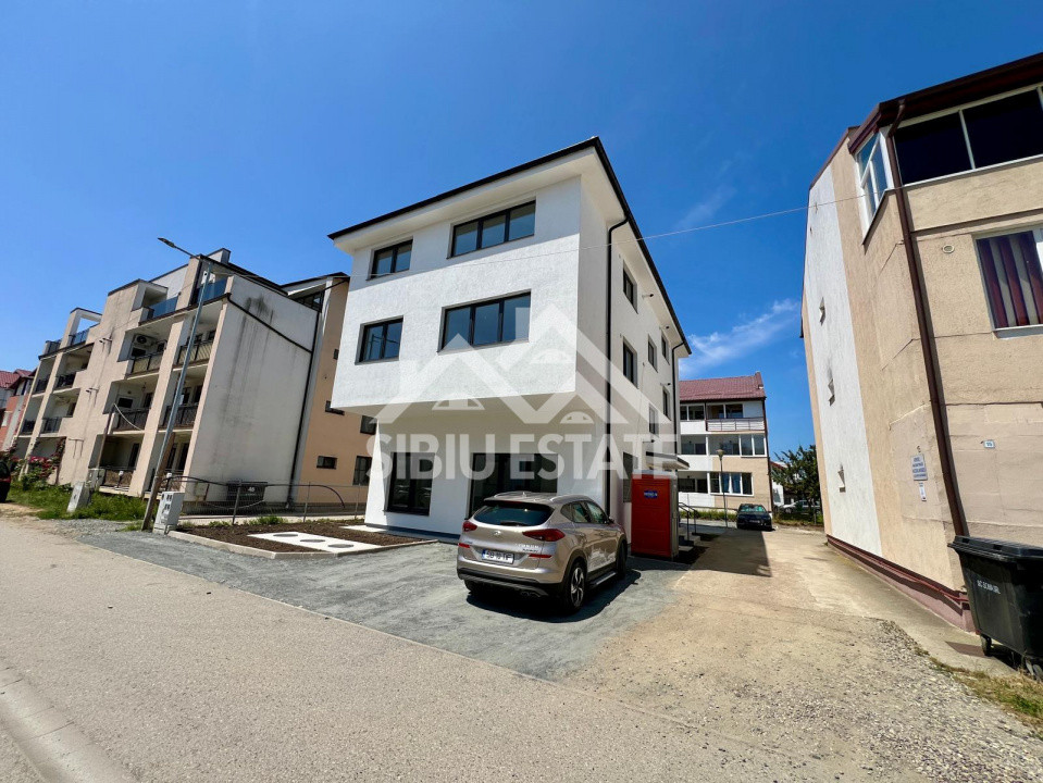  Apartament spațios la parter – ideal locuință sau spațiu comercial