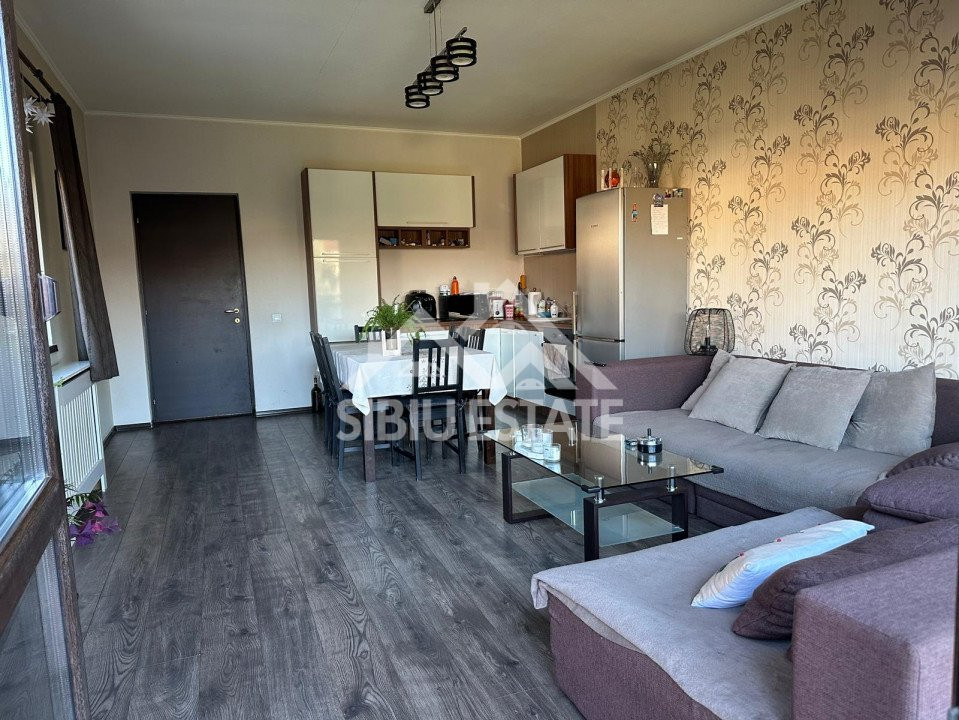 Casa tip duplex 5 camere 350 mp teren terasa cu zona gratar si pivnita