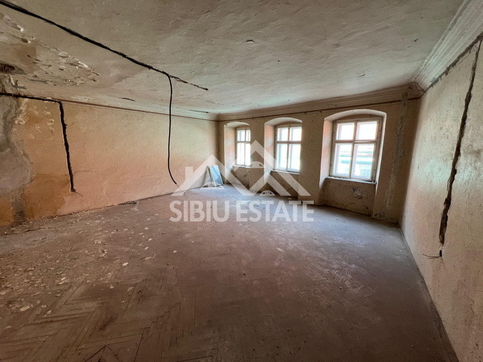  Imobil monument istoric de vânzare – Strada Târgului, Sibiu